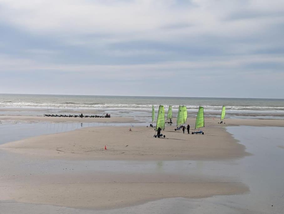 Evasion Plage - Appartement Lumineux Plein Centre Et 150M Plage Neufchatel-Hardelot Exterior photo